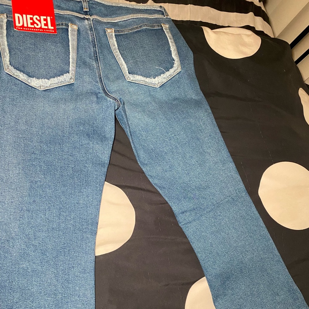 Low Cut Diesel Jeans Brand New Never Worn Tags still on  ! ! Size 30 inseam 32.